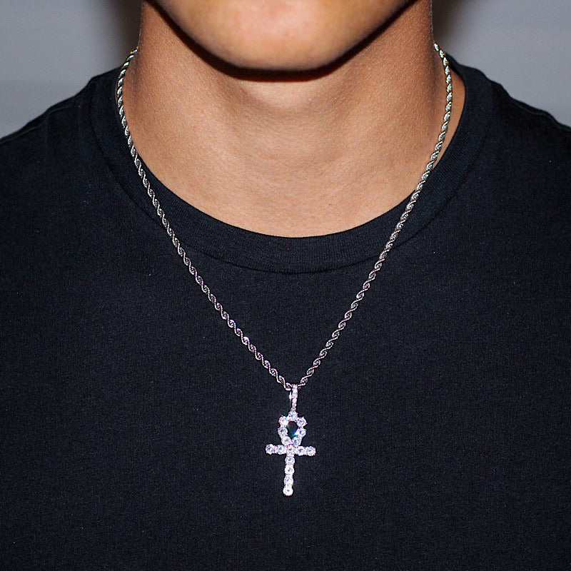 silver-ankh-pendant